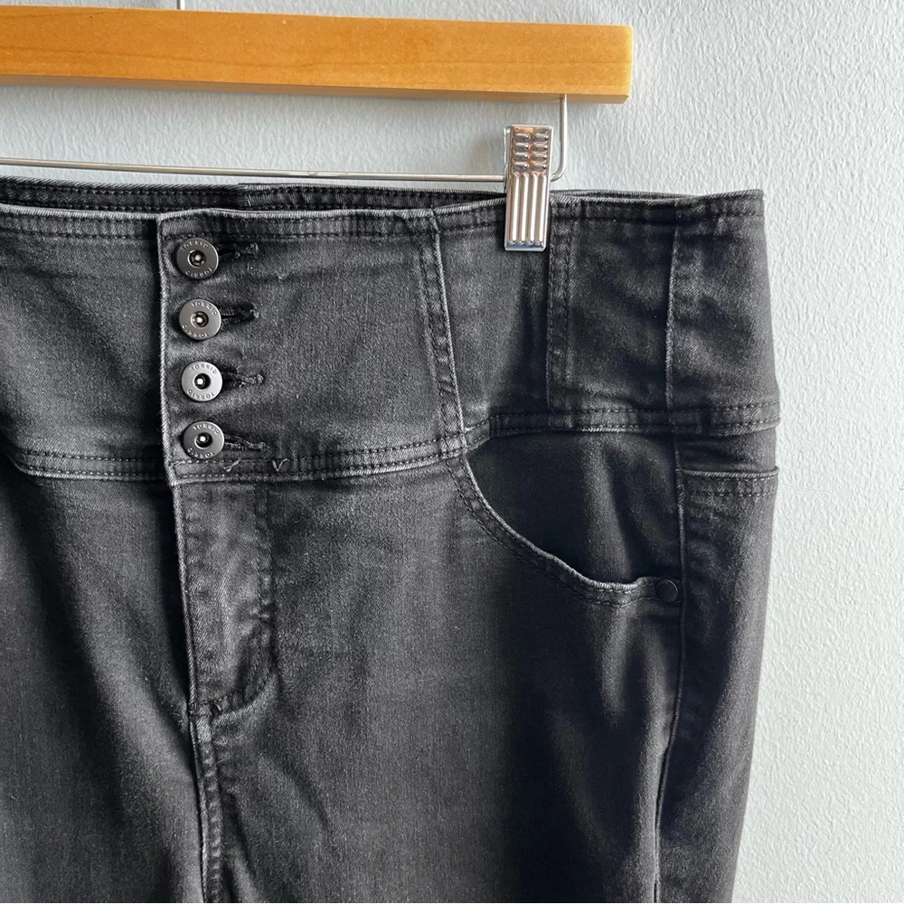 Torrid Feel the Fit Skinny Jeans Women's 14R Black High Rise Button Fly - Picture 2 of 12